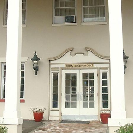 New Haven Inn Εξωτερικό φωτογραφία